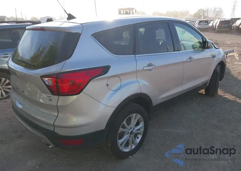 2019 Ford Escape Se z USA, uszkodzony, nr VIN 1FMCU9GD7KUB64495